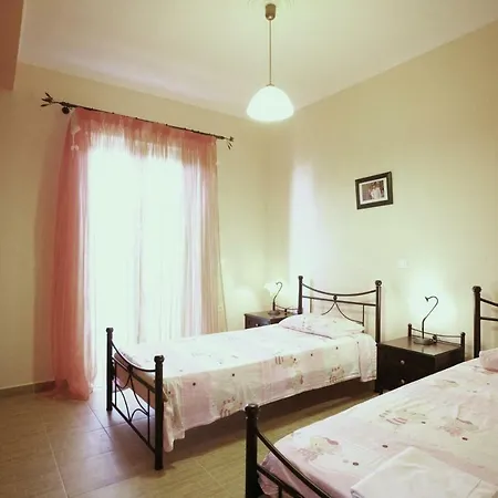 Villas Goudys Вилла *